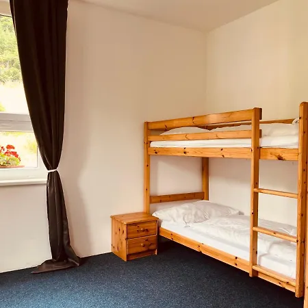 Alojamento de Acomodação e Pequeno-almoço U Skota *